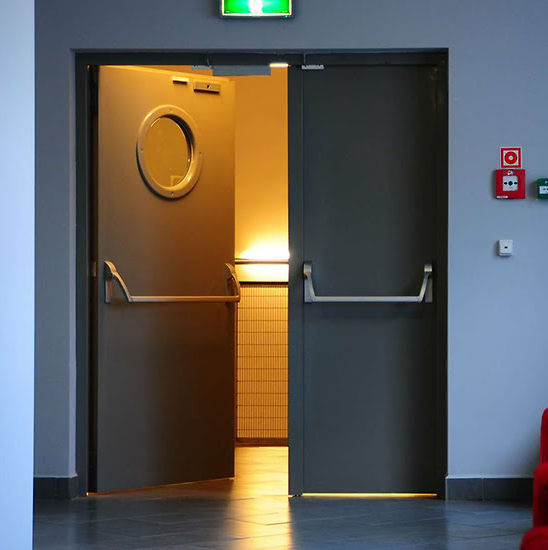 Дверь эвакуационная с антипаникой ДПМ EI-90 металлическая — фото 8